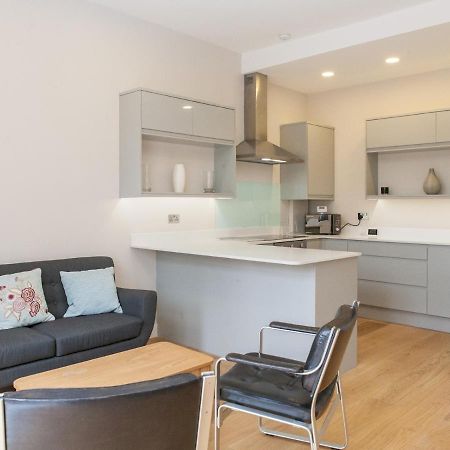 Pass The Keys - Spacious Flat With Private Sun Terrace In South East London Exterior photo