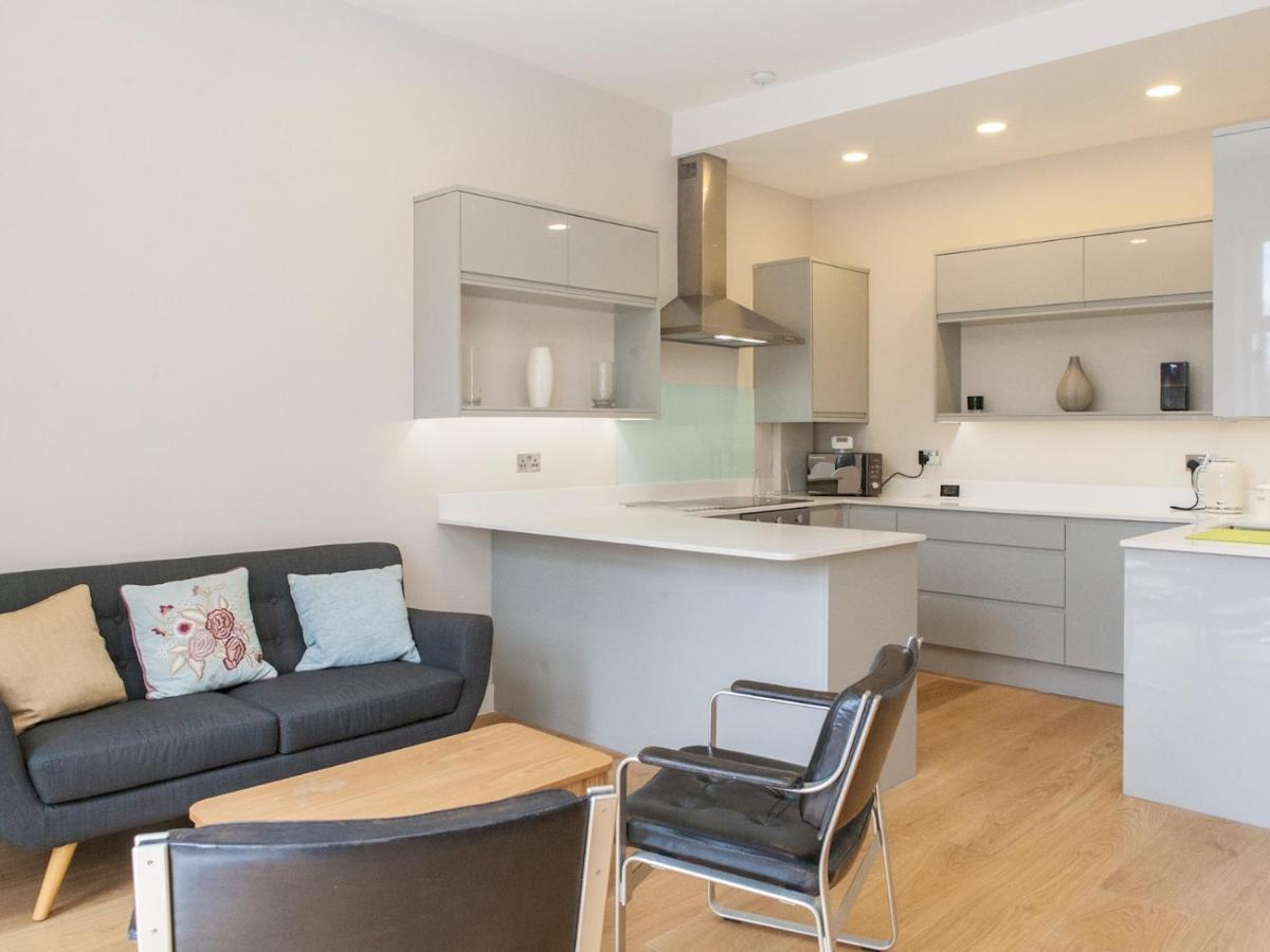 Pass The Keys - Spacious Flat With Private Sun Terrace In South East London Exterior photo
