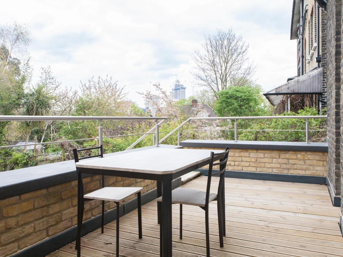 Pass The Keys - Spacious Flat With Private Sun Terrace In South East London Exterior photo