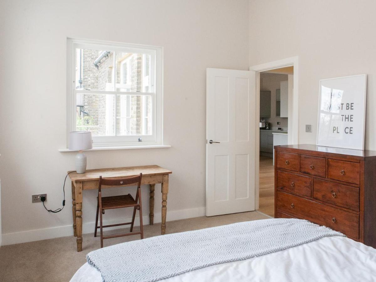Pass The Keys - Spacious Flat With Private Sun Terrace In South East London Exterior photo