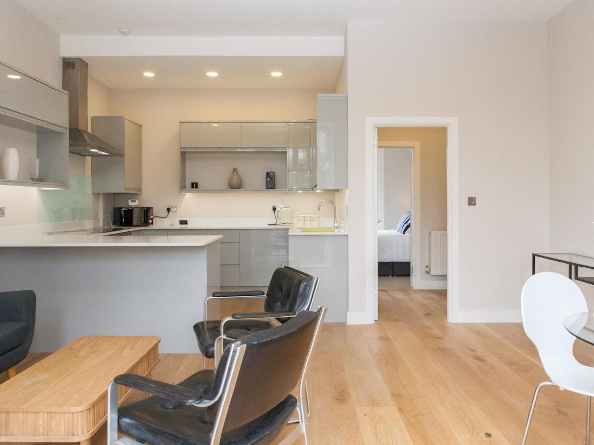 Pass The Keys - Spacious Flat With Private Sun Terrace In South East London Exterior photo