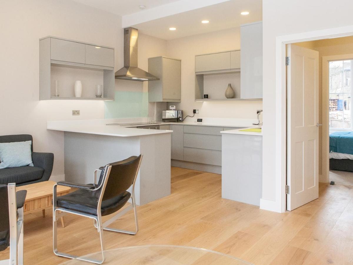 Pass The Keys - Spacious Flat With Private Sun Terrace In South East London Exterior photo