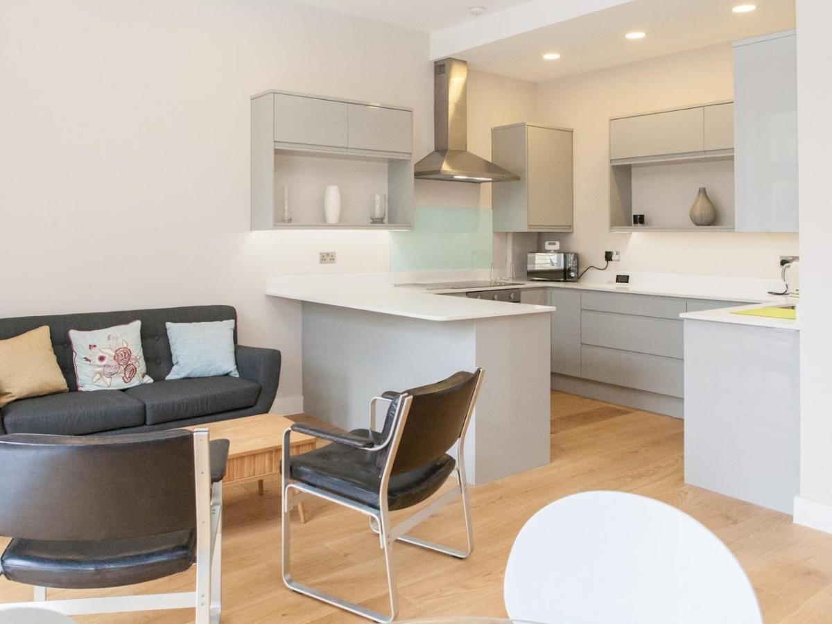 Pass The Keys - Spacious Flat With Private Sun Terrace In South East London Exterior photo